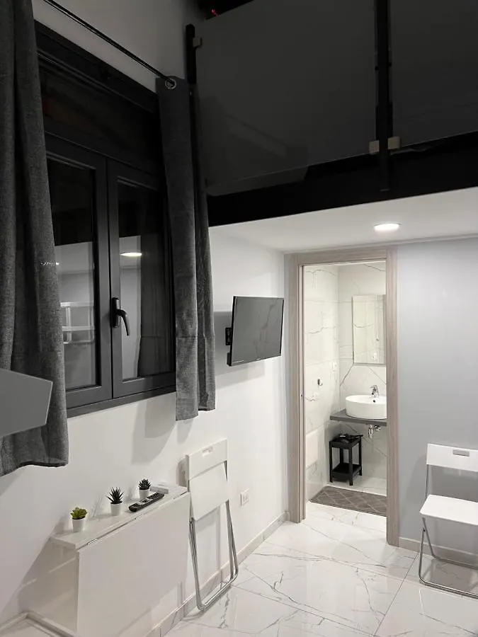 Appartamento La New House Di Seby Aeroporto di Catania Fontana Rossa Italia